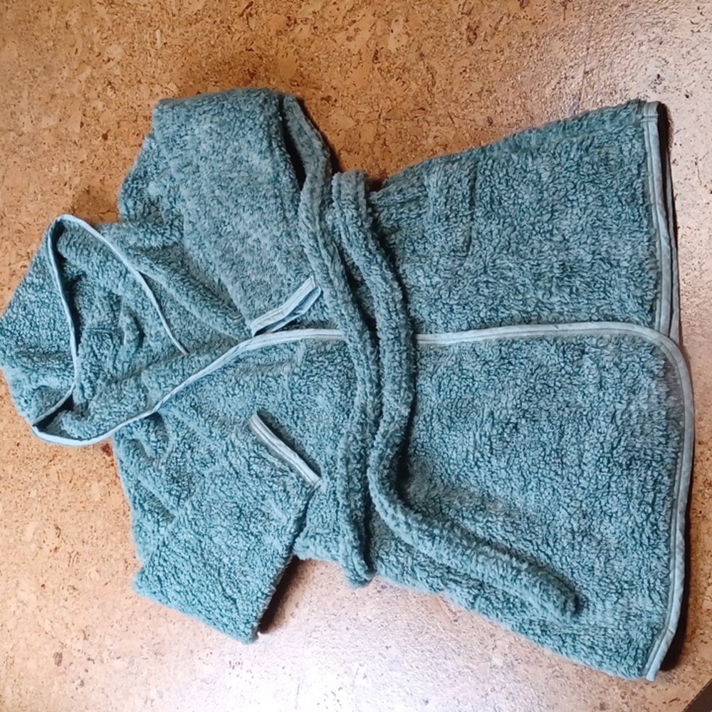 Vera Bradley Women's Eden Paisley Mint Fluffy Fleece Hooded Robe Size L/XL